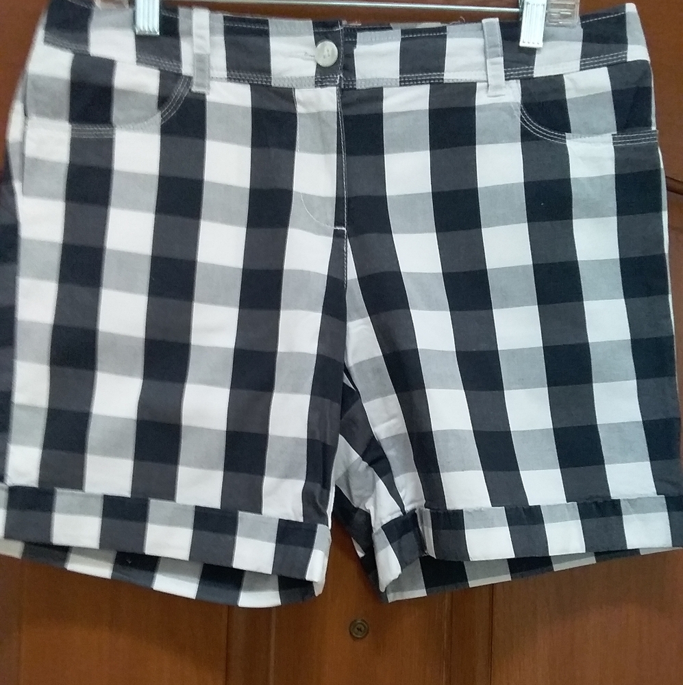 Tommy Hilfiger Shorts sz 10